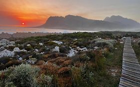 La Mer Seafront Selfcatering Accommodation Kleinmond